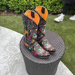 Old gringo mid black flower skull 1.5 heeled boot